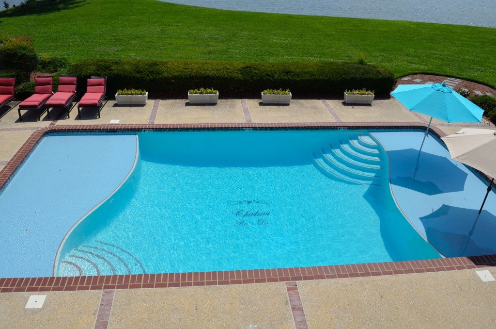 Customize your pool with the name of your property